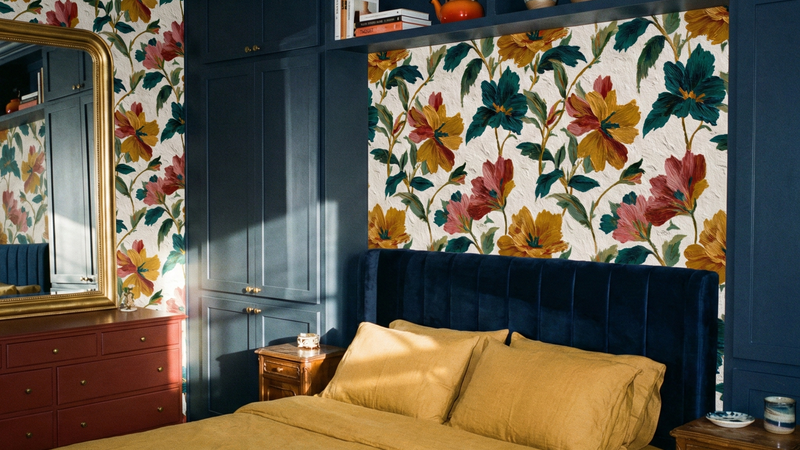 Tavern Spring Wallpaper