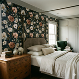Floral bloom wallpaper in botanical style with peach and white flower pattern.
