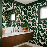 Verdant Jardin Flora Wallpaper